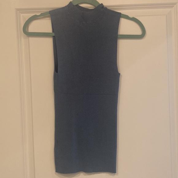 Guess tank - Picture 3 of 3